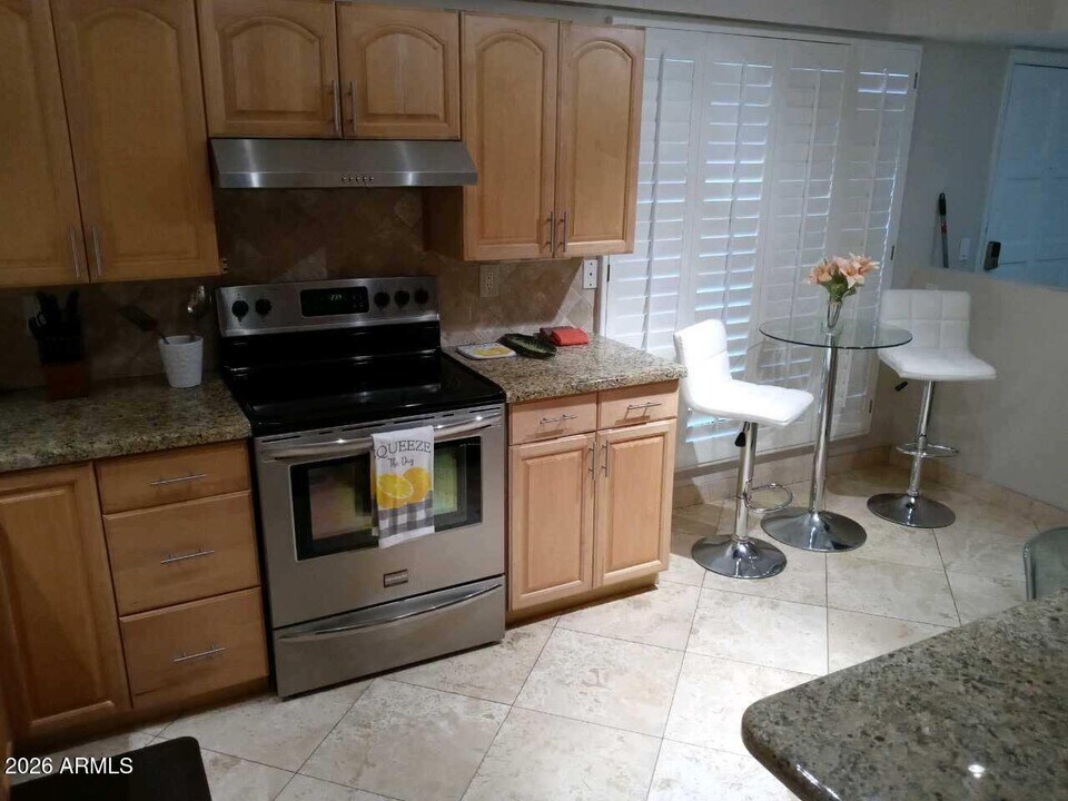 5132 N 31st Way in Phoenix, AZ - Building Photo