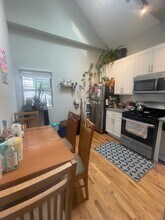 2835 N Racine Ave, Unit 2r in Chicago, IL - Foto de edificio - Building Photo