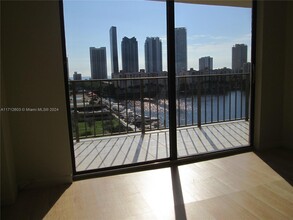 290 174th St in Sunny Isles Beach, FL - Building Photo - Building Photo