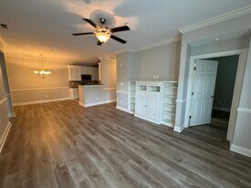 321 Gallery Dr in Spring Lake, NC - Building Photo