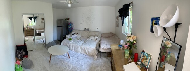 5029 Douglas Ln, Unit Garage Studio in Santa Barbara, CA - Building Photo - Building Photo