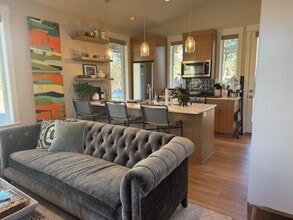 1978 NW Fields St in Bend, OR - Building Photo - Building Photo