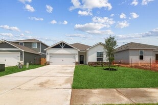 345 Fastboy Ln in Waller, TX - Building Photo