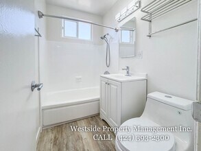 28 Sunset Ave in Los Angeles, CA - Building Photo - Building Photo
