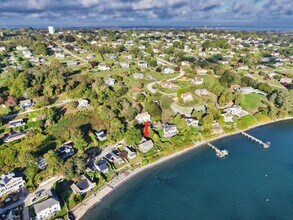 73 Bayside Ave, Unit 0013 in Portsmouth, RI - Building Photo - Building Photo