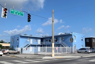 1190 NW 67th St in Miami, FL - Foto de edificio - Primary Photo