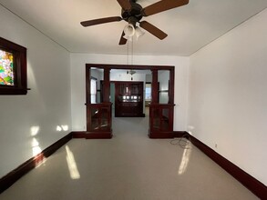 2539 Quincy St NE, Unit 2539 Unit in Minneapolis, MN - Foto de edificio - Building Photo