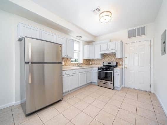 613 Ridge Rd in Lyndhurst, NJ - Building Photo - Building Photo