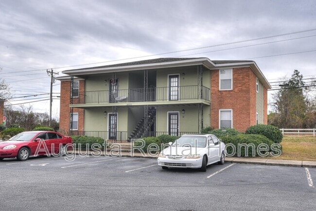 property at 2573 Tobacco Rd