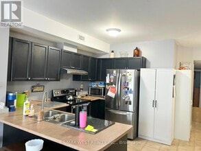 358 Edgehill Dr in Barrie, ON - Building Photo - Building Photo