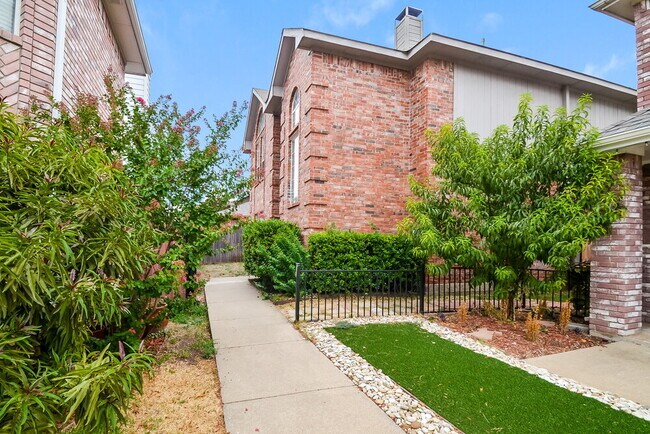 property at 18930 Ravenglen Ct