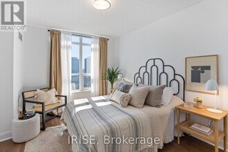 105 Harrison Garden Blvd in Toronto, ON - Building Photo - Building Photo
