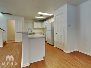 130 S Walden Elms Cir in Spring, TX - Building Photo - Building Photo