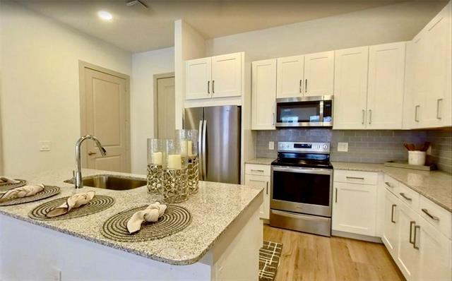 4700 W Spring Creek Pkwy in Plano, TX - Building Photo - Building Photo