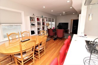 1657 W Hollywood Ave in Chicago, IL - Building Photo - Building Photo