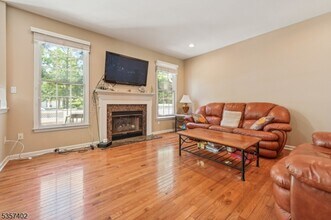233 Patriot Hill Dr in Bernards, NJ - Building Photo - Building Photo