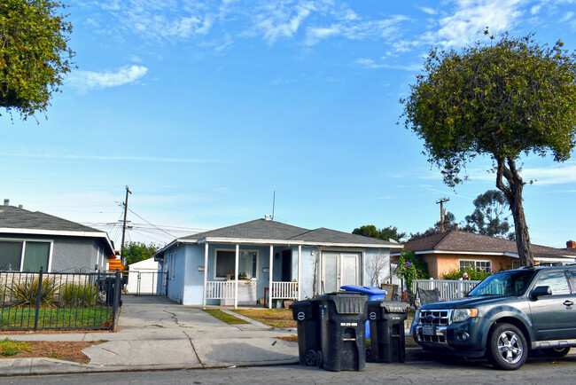 4217 W 166th St in Lawndale, CA - Building Photo - Building Photo