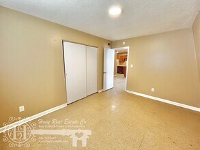 206 Robin Ln, Unit D in Graham, NC - Building Photo - Building Photo