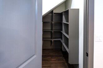 303 Park St in Springdale, AR - Foto de edificio - Building Photo