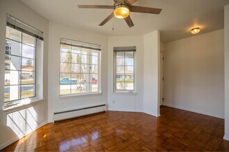 402 Upper Humbird Dr in Sandpoint, ID - Building Photo - Building Photo