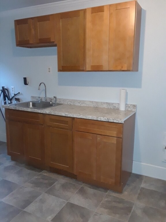 8 Manor St in Worcester, MA - Building Photo - Building Photo