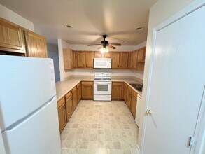 16835 Huntington Ln in St. Robert, MO - Building Photo - Building Photo