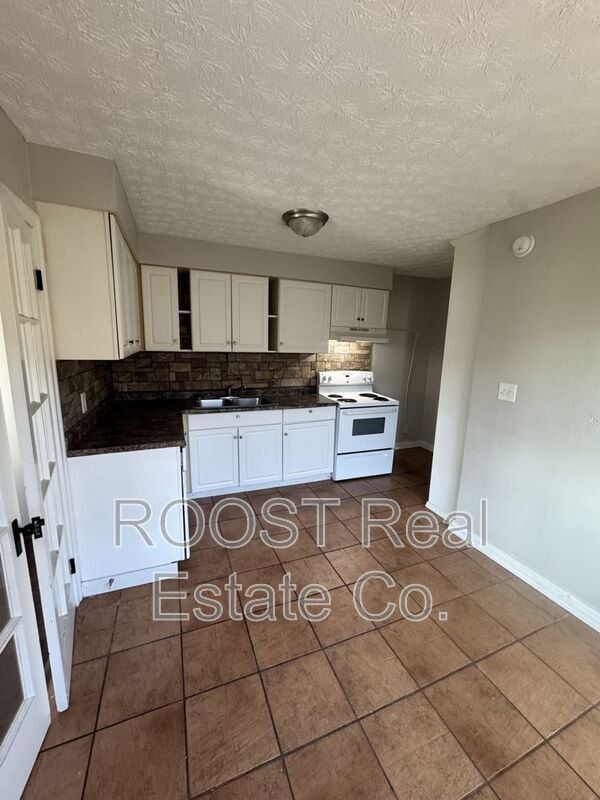 321 W Norman Ave in Dayton, OH - Building Photo - Building Photo