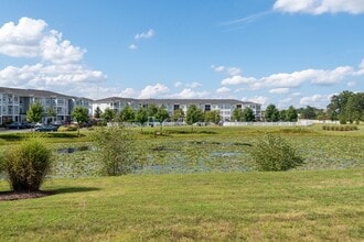 The Links at Gleneagles in Waldorf, MD - Building Photo - Building Photo