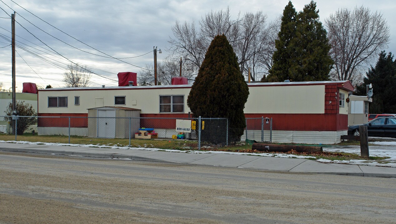 2213 W Targee St in Boise, ID - Foto de edificio