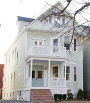 13 Oxford St in Montclair, NJ - Building Photo