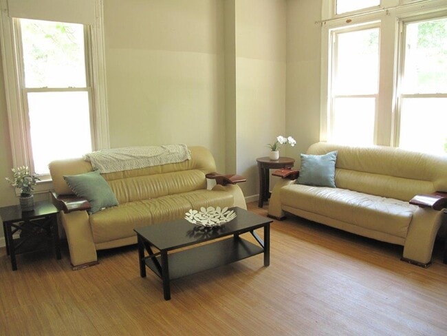 226 Eddy St, Unit 1 in Ithaca, NY - Building Photo - Building Photo