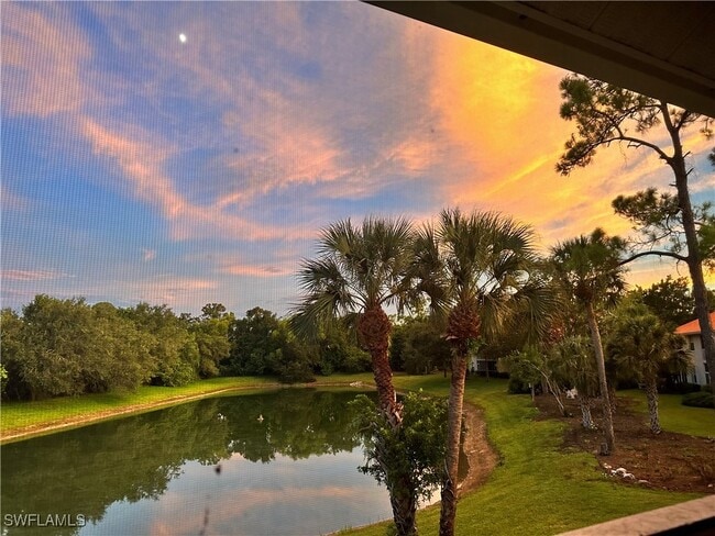 321 Robin Hood Cir in Naples, FL - Foto de edificio - Building Photo