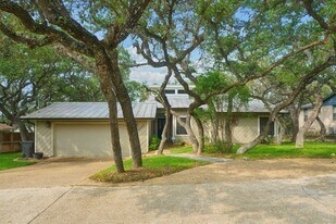 16907 Springhill Dr in San Antonio, TX - Building Photo