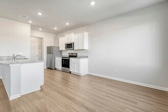 8209 Burnt Orchid Dr in Houston, TX - Building Photo - Building Photo