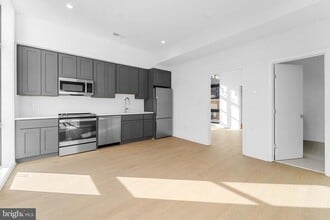 1417 Belmont St NW in Washington, DC - Building Photo - Building Photo