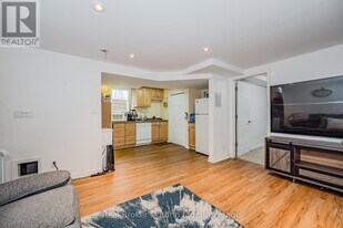 14 Southcreek Trail in Guelph, ON - Building Photo