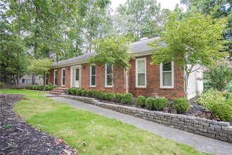 2344 Milstead Cir NE in Marietta, GA - Building Photo - Building Photo