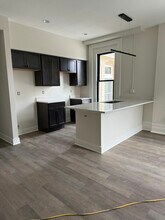 106 E Erie St in Albion, MI - Foto de edificio - Building Photo