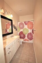 8105 Halliford Dr in Plano, TX - Building Photo - Building Photo