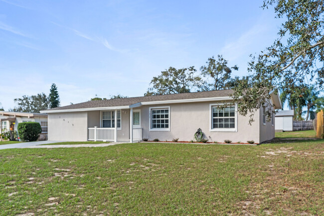 1415 Lake View Rd in Lake Wales, FL - Building Photo - Building Photo