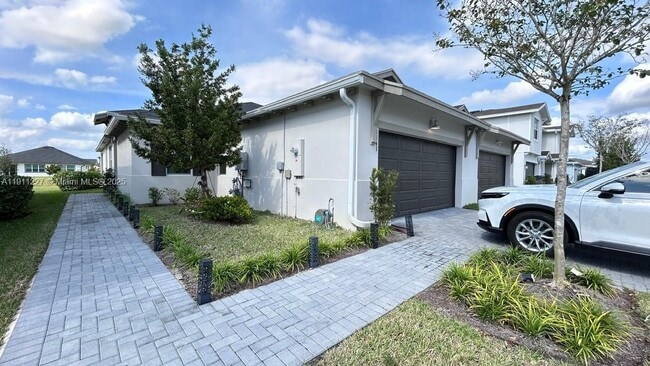1441 Haywagon Tr. in Loxahatchee, FL - Building Photo - Building Photo