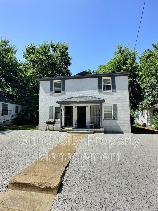 3042 McAdoo Ave in Memphis, TN - Building Photo