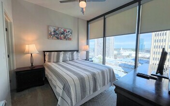 3380 Peachtree Rd NE in Atlanta, GA - Foto de edificio - Building Photo