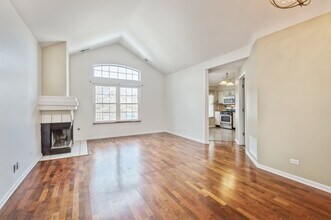 9449 Brockton Ln in Des Plaines, IL - Building Photo - Building Photo