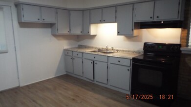13787 Macdona Lacoste Rd in Atascosa, TX - Building Photo - Building Photo
