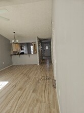 6391 Gateway Ave in Sarasota, FL - Building Photo - Building Photo