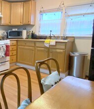 392 Franklin St, Unit 5 in Cambridge, MA - Building Photo - Building Photo