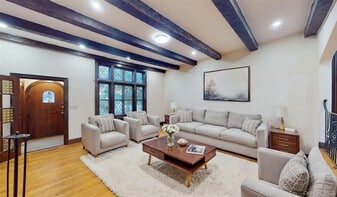 90-09 68th Ave in Queens, NY - Building Photo