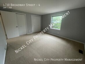 3710 Broadway in Buffalo, NY - Foto de edificio - Building Photo