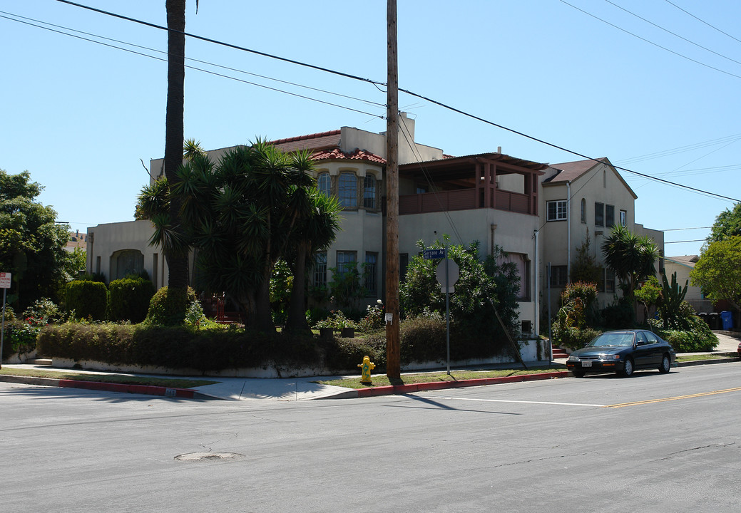 343 N Serrano5521-028-010 Ave in Los Angeles, CA - Building Photo